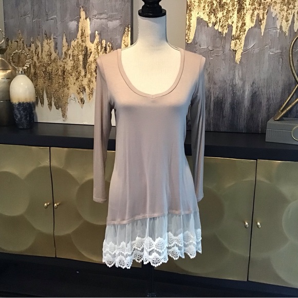 White Lace Hem Beige Top - Picture 3 of 5